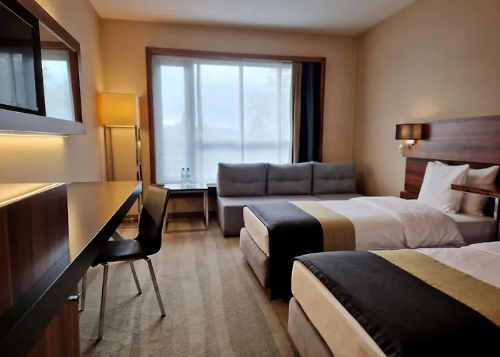 Warsaw Plaza Hotel